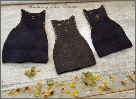 Black Cat Needle Book E-pattern